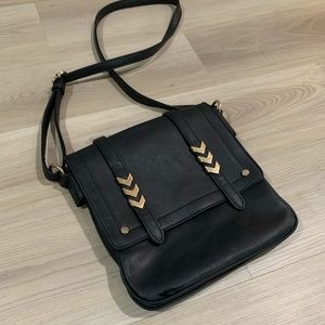 Cute black crossbody